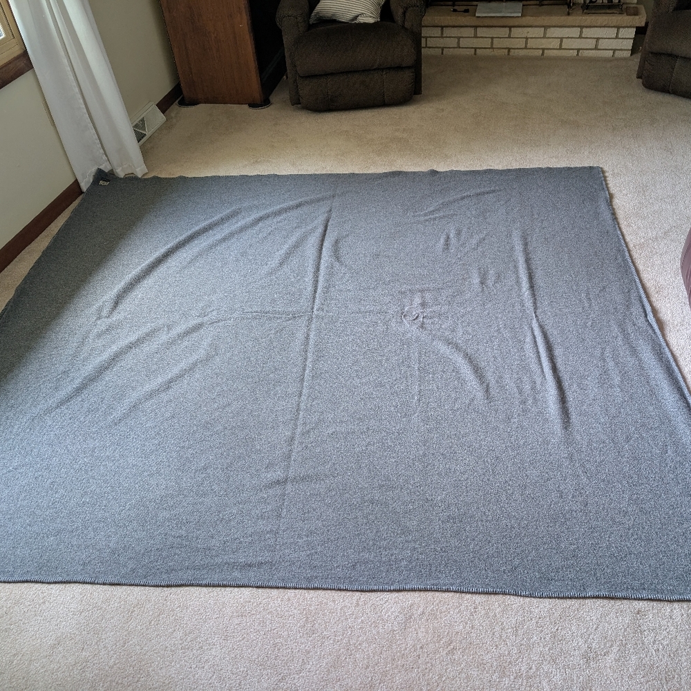 L.L. Bean X Pendleton Gray Wool Blanket, King Size - Picture 8 of 8